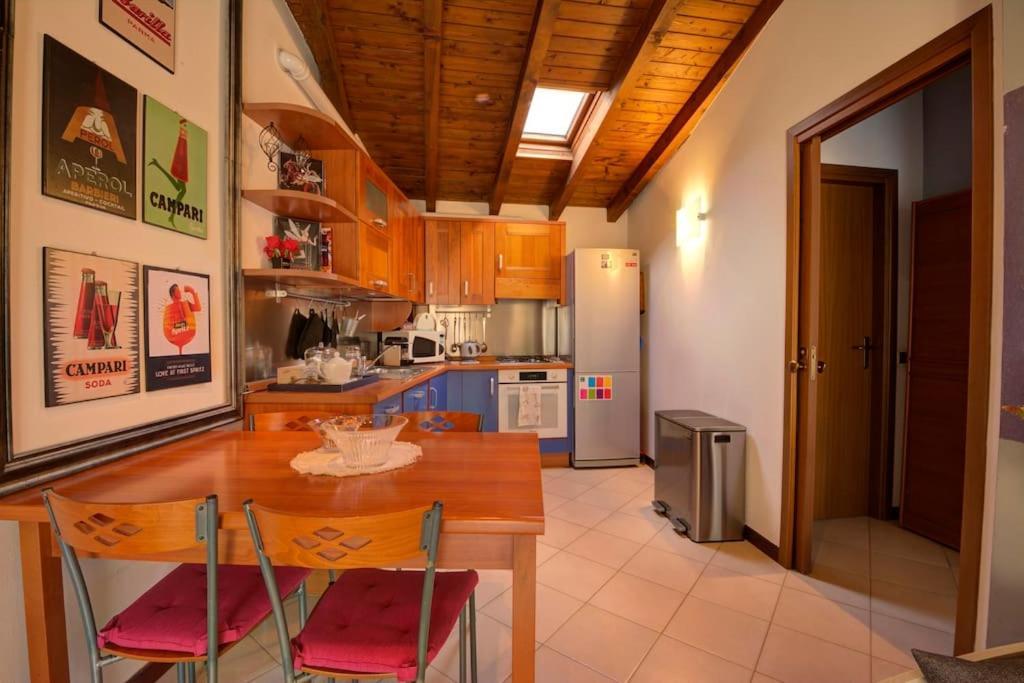Апартаменты Casa Vacanza Angolo Della Corte Комо Экстерьер фото